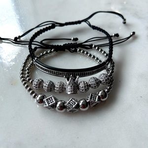 Silver bracelet set